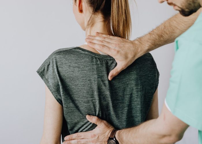pexels-karolina-grabowska-4506107-1-scaled back pain